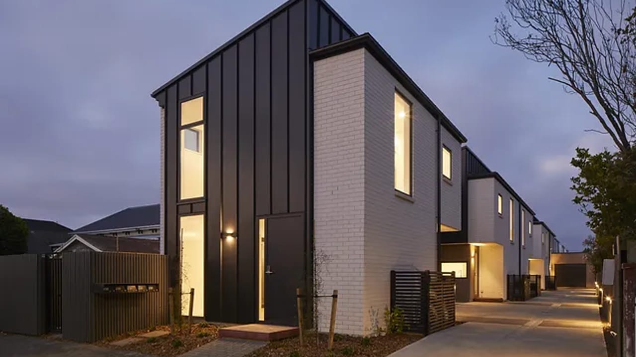 369 Cashel Street